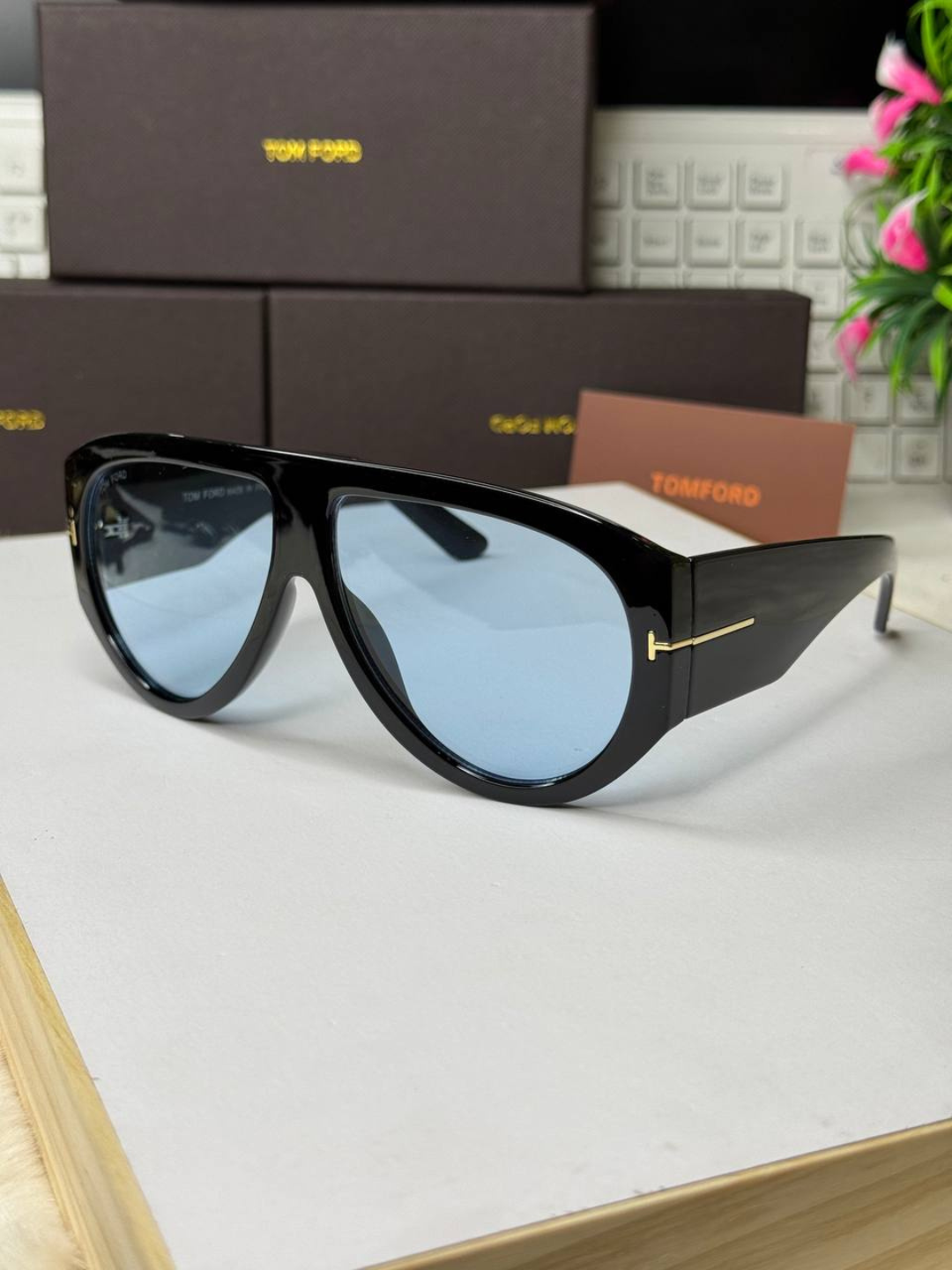 Солнцезащитные очки Tom Ford, голубой — фото 1