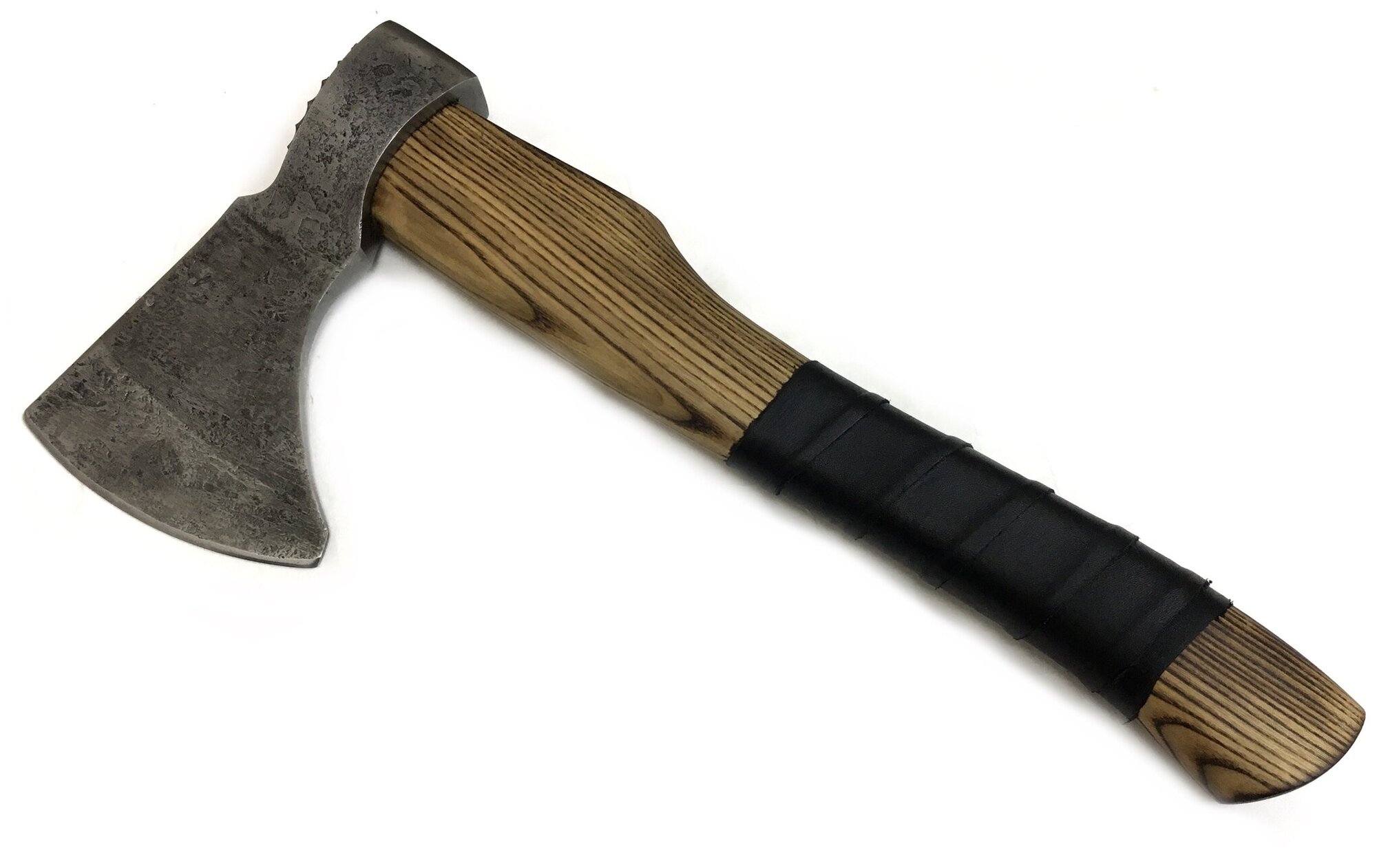 Топор Таежный, сталь кованая У8, рукоять из ценных пород древесины
