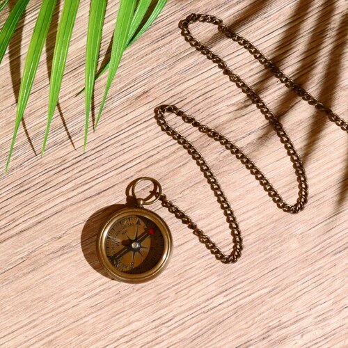 фото Компас на цепочке 5,5 см нет бренда