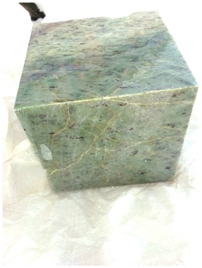 Нефрит для бани и сауны. Куб 15х15х15 см. 10,5 кг.