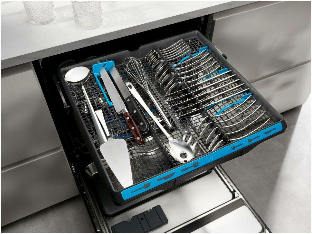 машина посудомоечная встраиваемая ELECTROLUX EEM23100L 45см 10 комплектов - фото №8