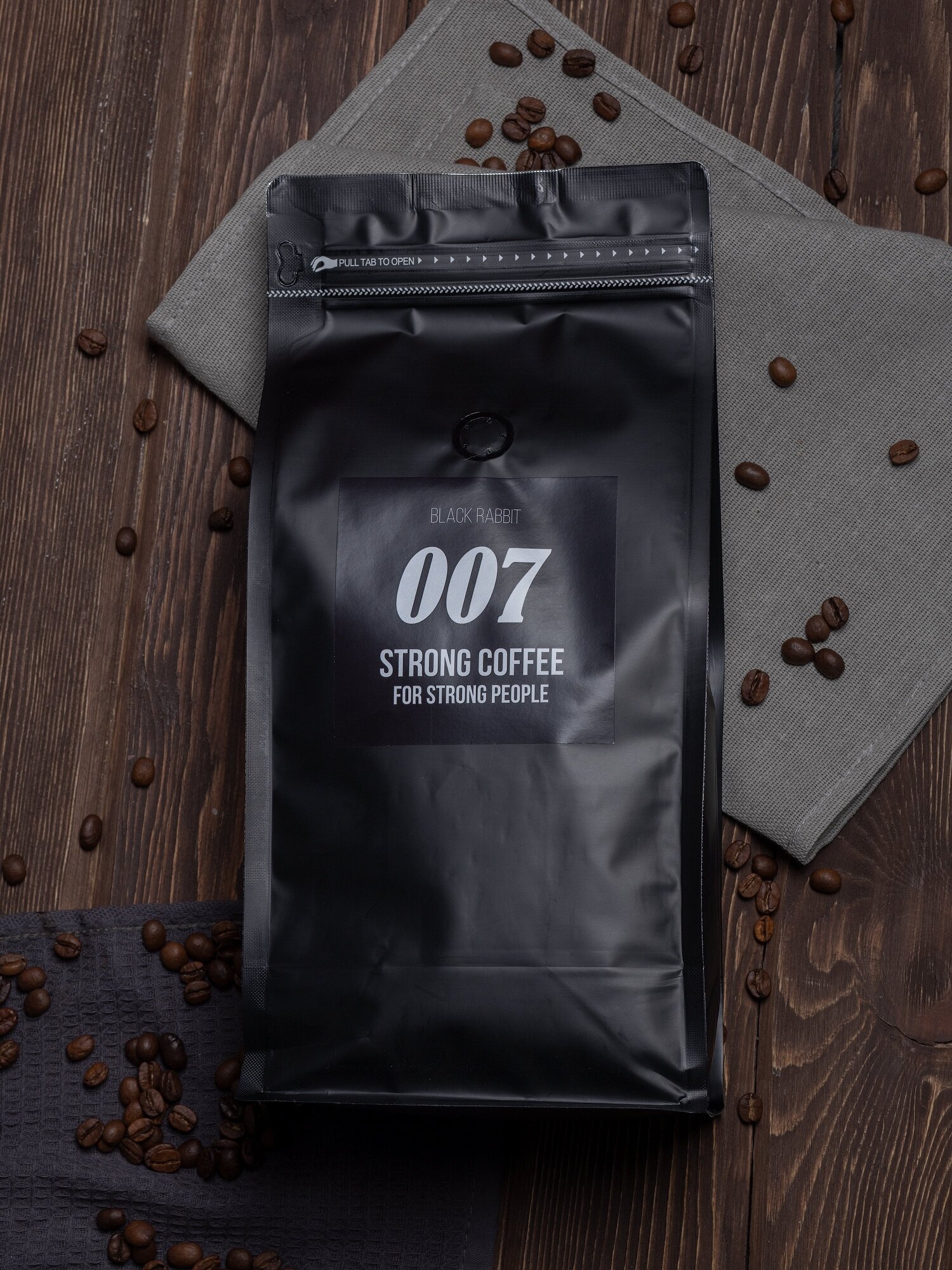 Кофе в зернах Black Rabbit 007, 800 гр (Бленд арабика/робуста, свежеобжаренный кофе) - фотография № 1