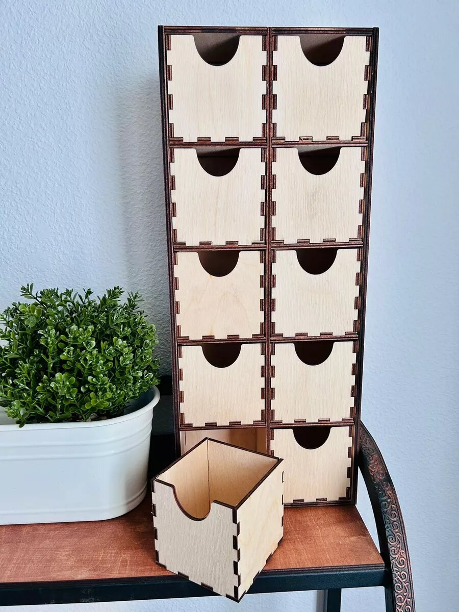 Деревянный настольный мини комод для хранения мелочей