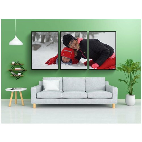 фото Набор модулных постеров для интерьера "ребенок, зима, снег" 60x90 см. в тубусе, без рамки lotsprints