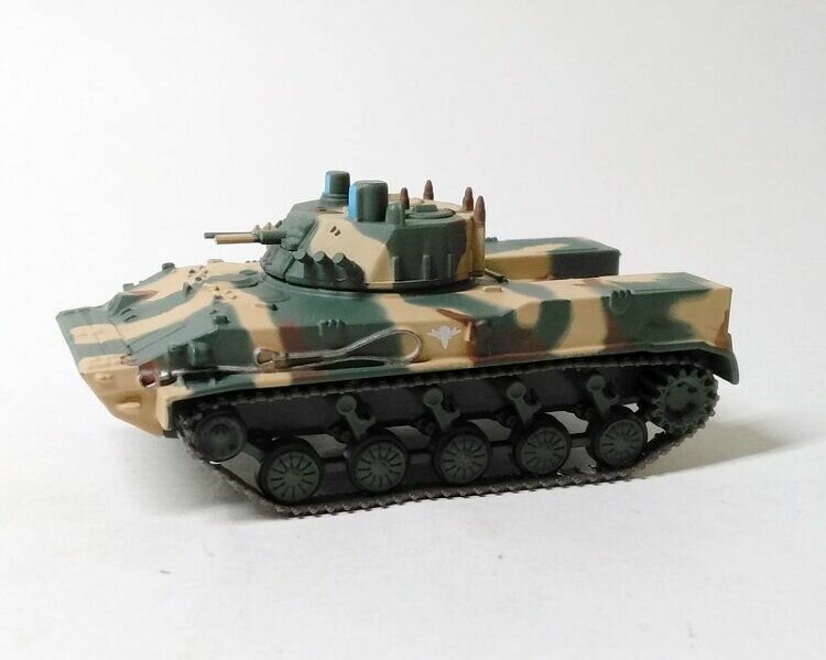 Масштабная модель 1/72, боевая машина десанта БМД-4
