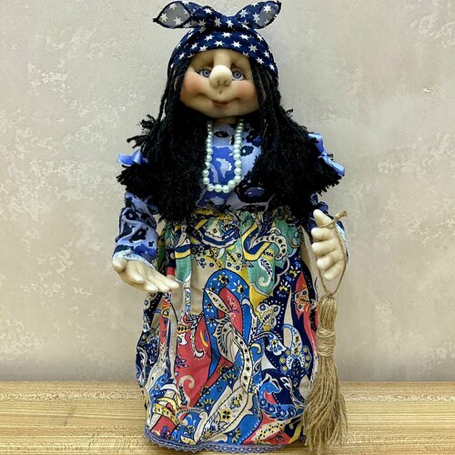 Бабка Домовиха кукла оберег ручной работы с метлой 50 см 9990₽