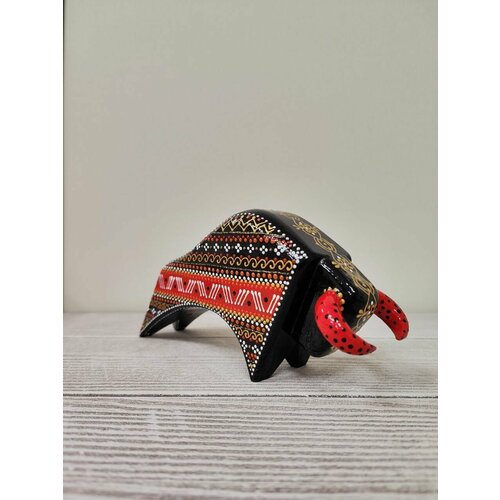 Бычок деревянный расписной
