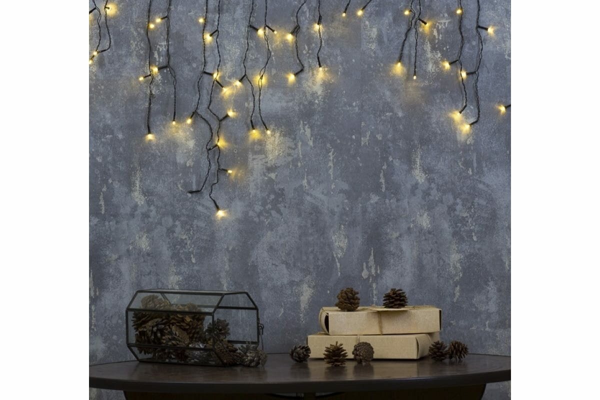 фото Гирлянда Luazon Lighting "Бахрома", 1,8*0,5 м, LED-48-220V, 8 режимов, нить темная, свечение теплое белое (3556838)