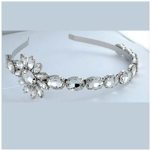 Диадема с стеклом 1100₽