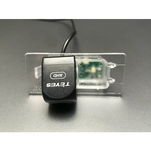 Камера заднего вида Teyes для Volkswagen и Skoda 2015 - 2023 Sony AHD угол обзора 170 градусов 1080P FishEye эффект рыбий глаз 3790₽