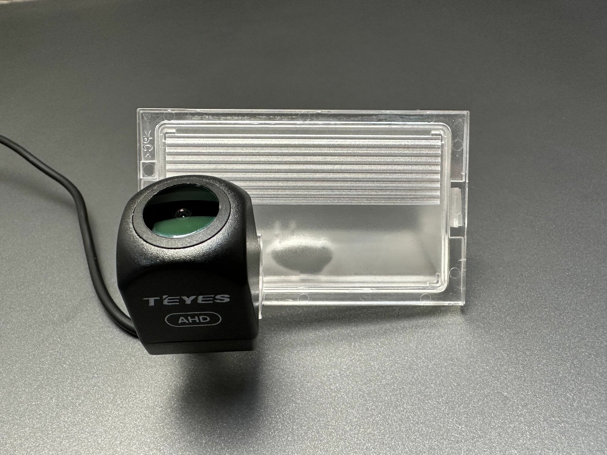 Камера заднего вида Teyes AHD для Land Rover (Ленд Ровер) 2004 - 2017