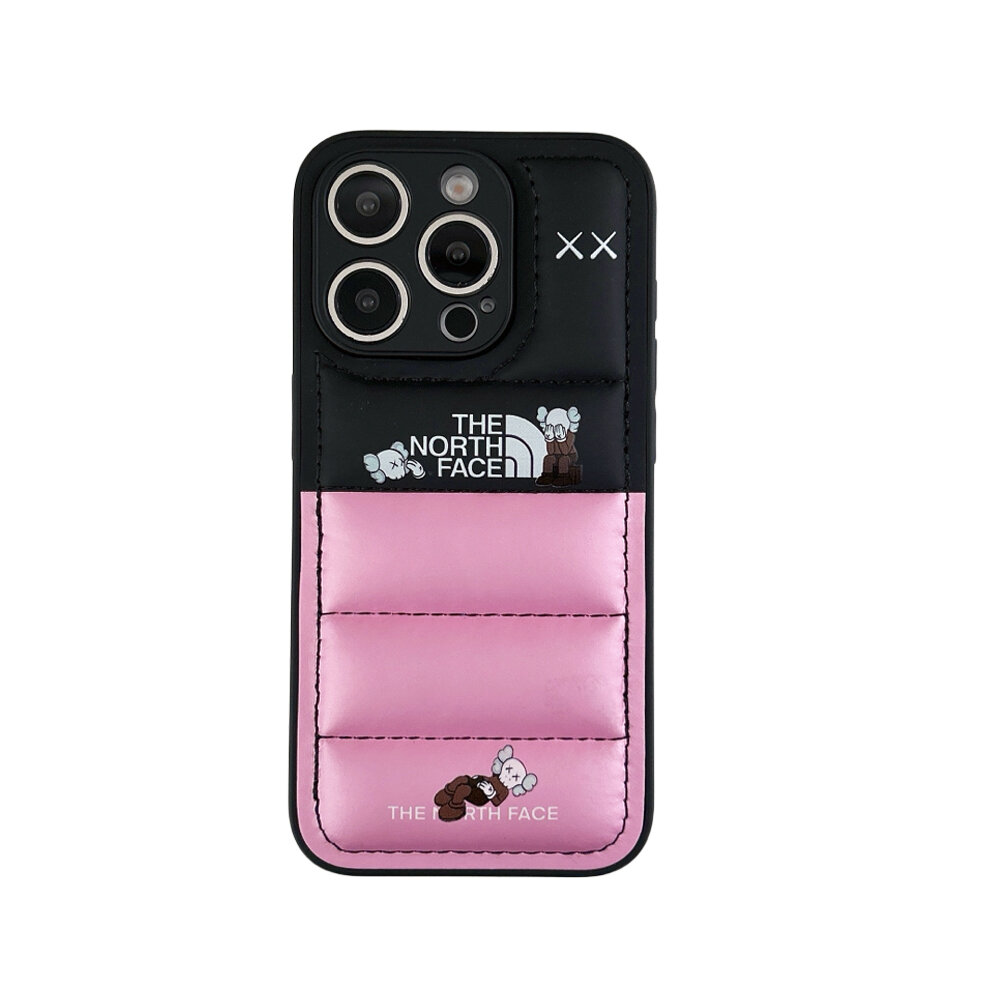 Чехол для iPhone 15 Pro черный / розовый силиконовый дутый пуховик North Face