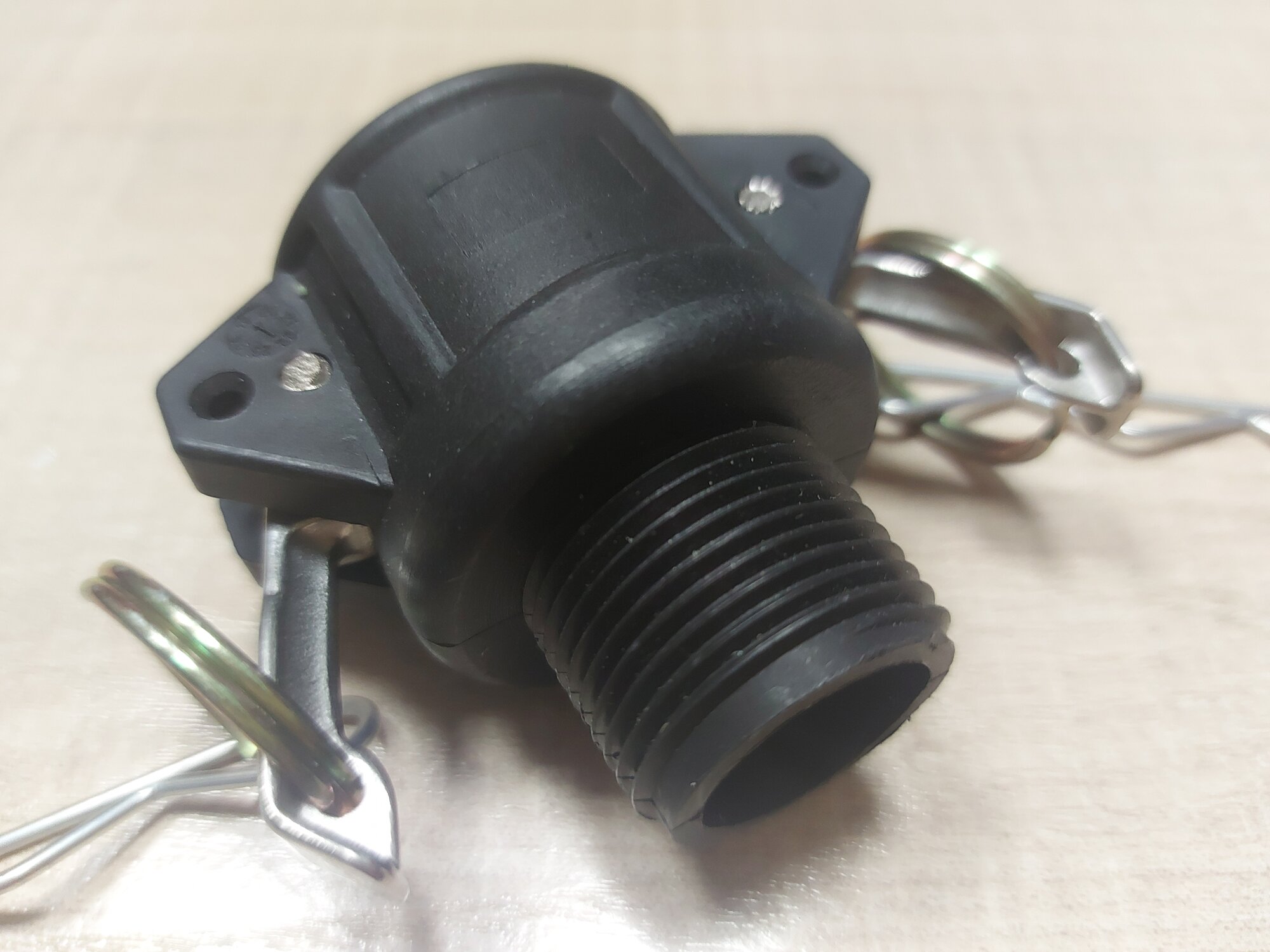 Камлок наружная резьба 2" (B200)