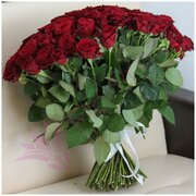Букет цветов живые 101 красная роза Ред Наоми 50 см