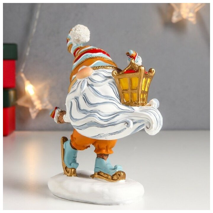 Сувенир полистоун "Дедушка Мороз на мини-лыжах с фонариком" 13,5х5,5х11,5 см