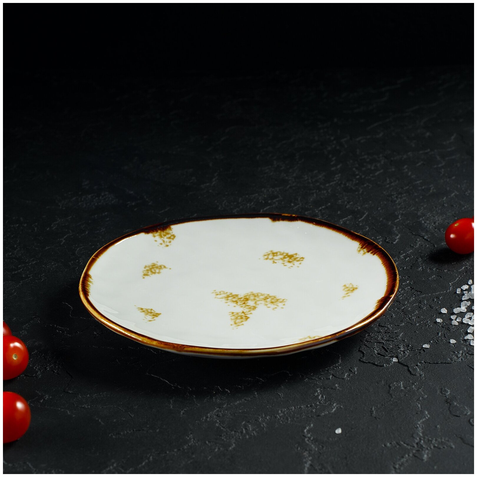 Тарелка фарфоровая Доляна Organic Gold, d=18 см, цвет белый