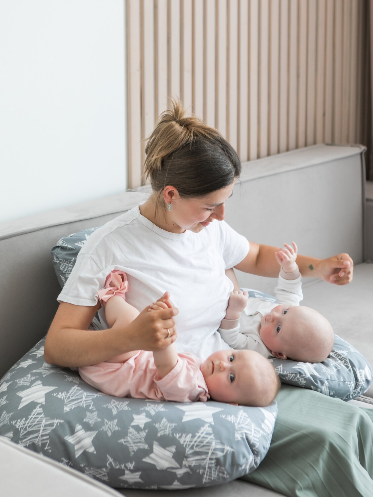 фото Подушка для кормления двойни