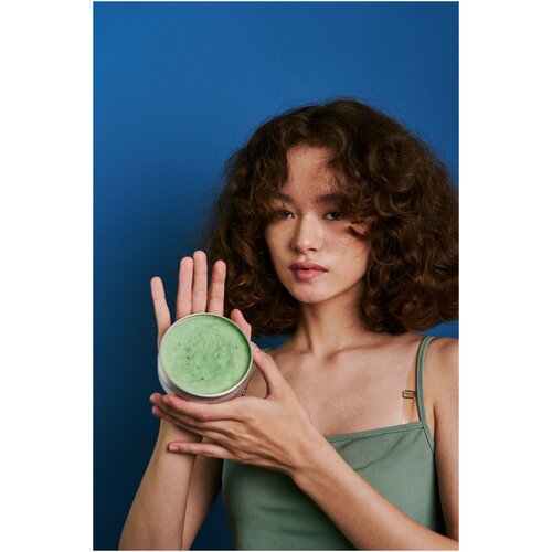 Соляной скраб BE BIO BE BEAUTY для тонизирования и охлаждения кожи тела