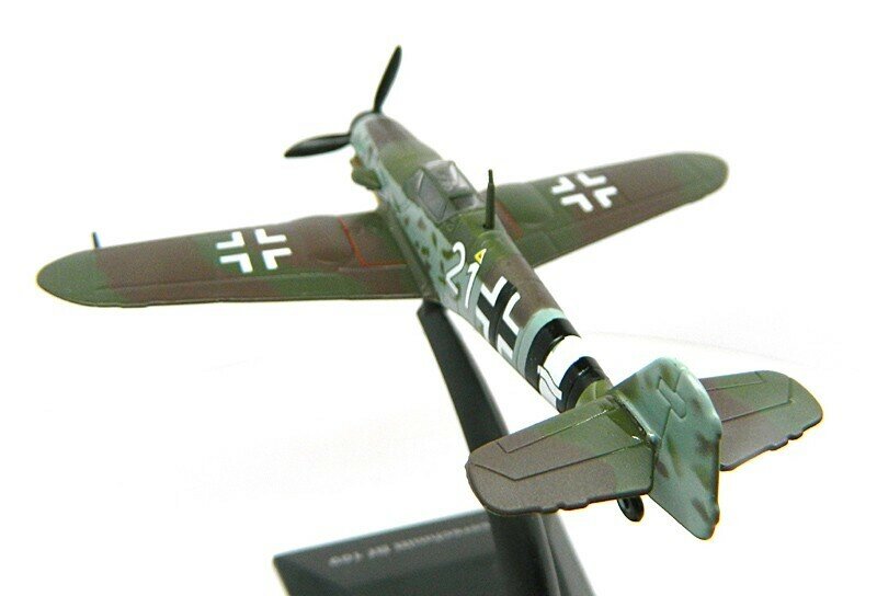 Масштабная модель 1/93, Самолет Messerschmitt Bf-109G — фото 1