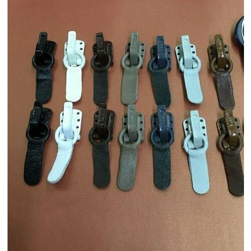 AMII Крючок шубный 15 мм в пакете 50 шт. цветной №10 оливково-бежевый