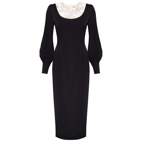 фото Платье чёрное с глубоким круглым вырезом evgenia kolos