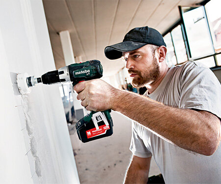 Дрель-шуруповёрт Metabo BS 18 LT Quick 602104500, 2 аккумулятора — фото 1