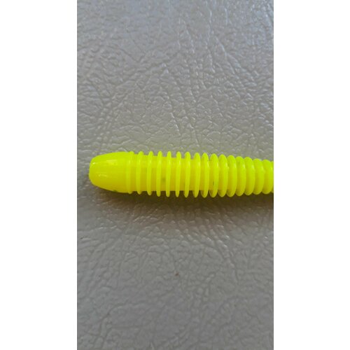 Мягкая силиконовая приманка Свинг Фат (Ribbed Worm) 150мм, 2шт. Лимон (Сhartreuse).