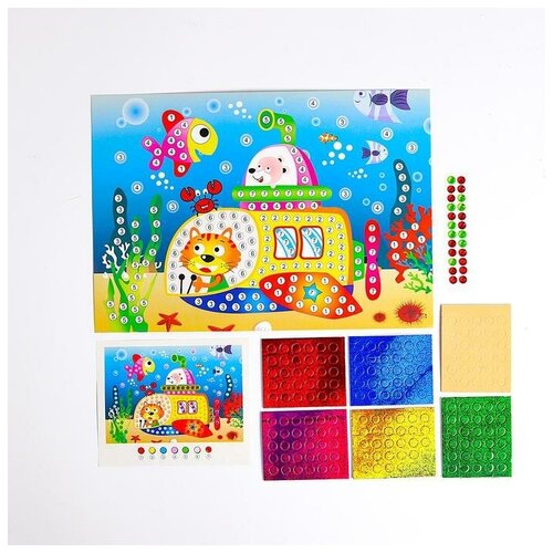 Аппликация круглыми стразами и EVA «Подводная лодка»