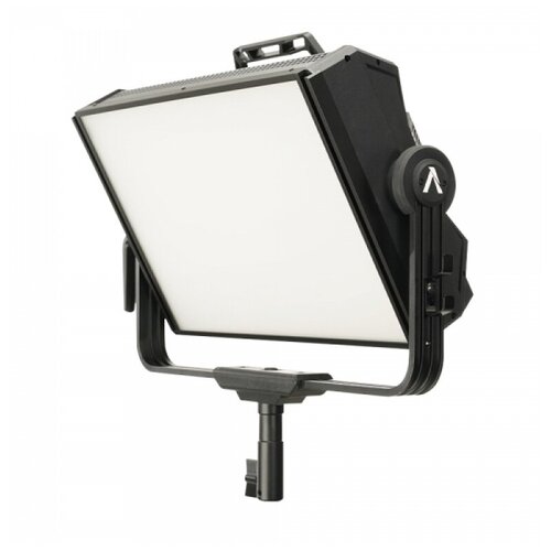 Осветитель Aputure Nova P300C Kit RGB 2000-10000K, светодиодный для видео и фотосъемки