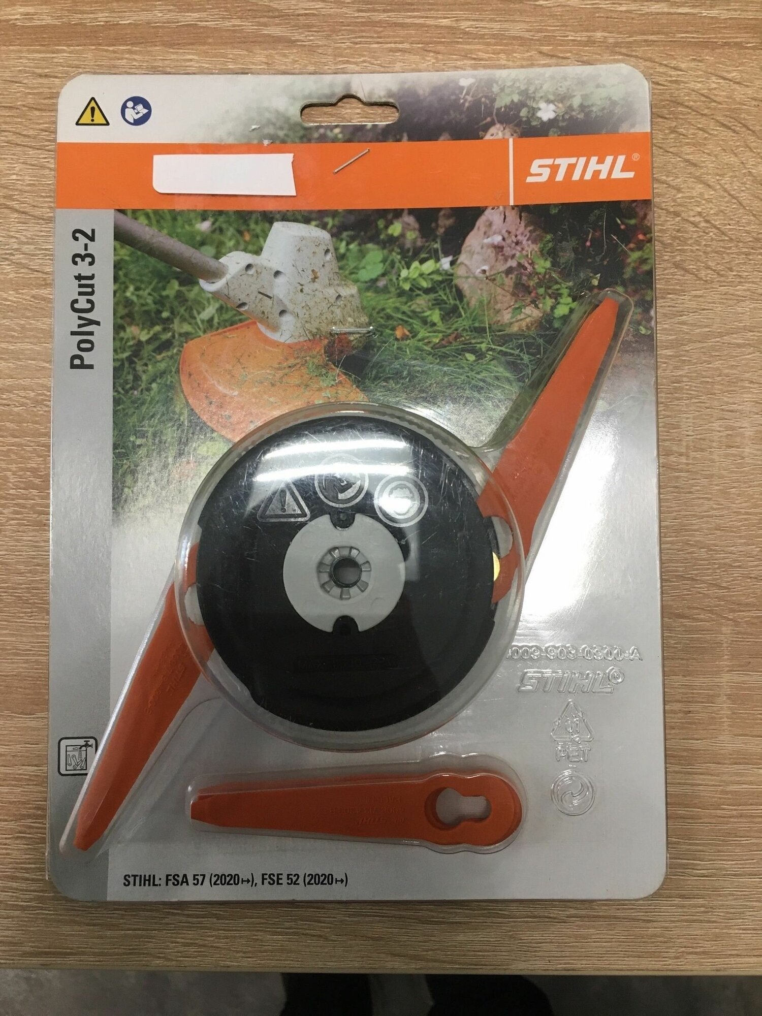 Триммерная головка STIHL PolyCut 3-2 с набором ножей 6 шт арт. 40097102104