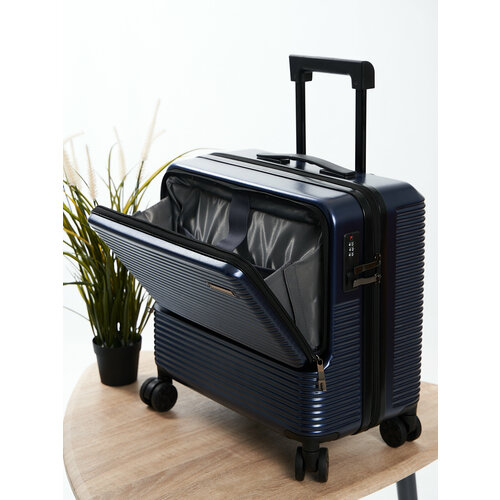 Чемодан Leegi 31310, размер S, синий