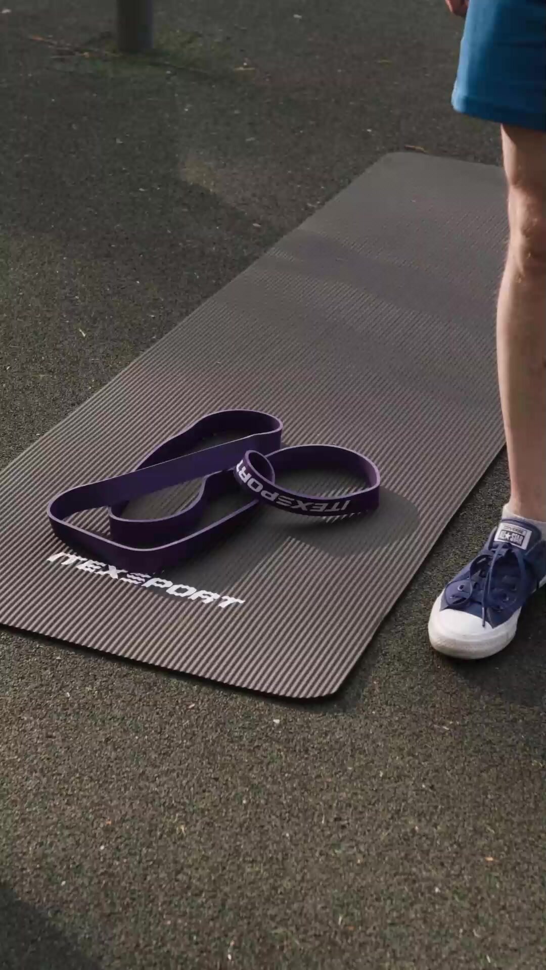 ITEX SPORT резинка для подтягивания на турнике, эспандер ленточный фиолетовый (сопротивление 20-40 кг) — фото 1