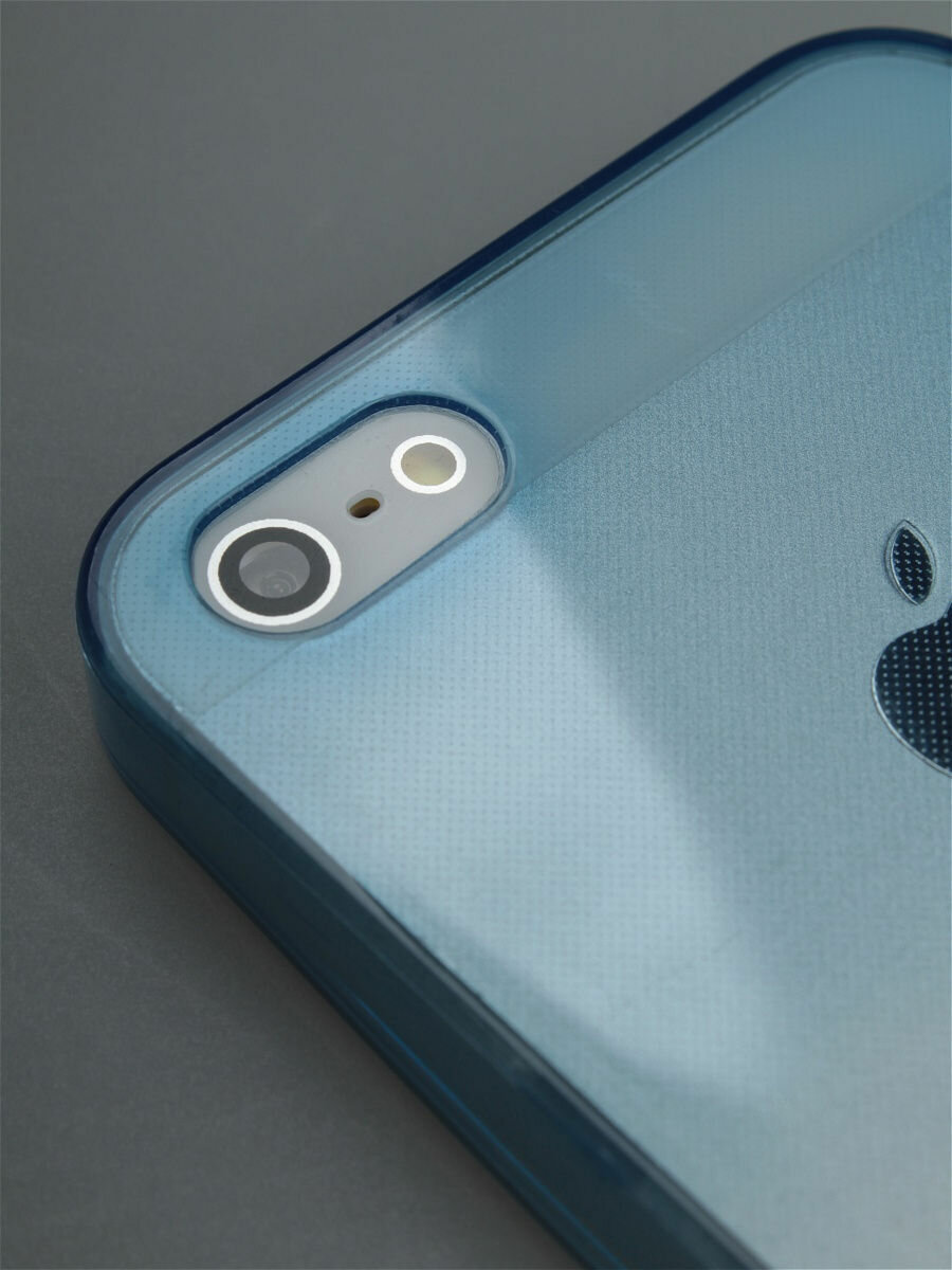 Чехол на iPhone 5 / 5s / SE полупрозрачный с микроперфорацией — фото 1