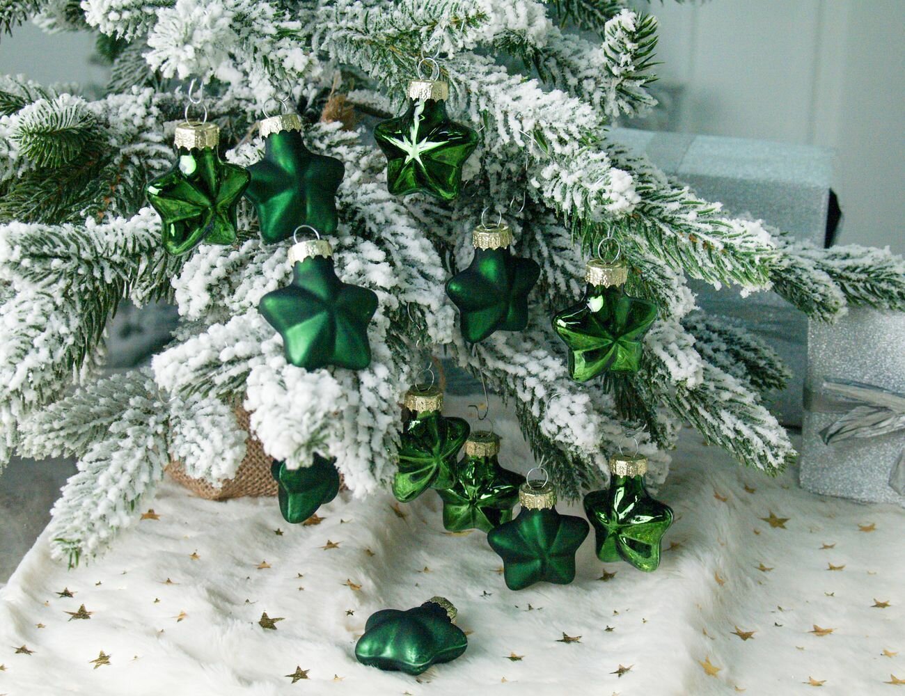 Набор ёлочных игрушек звёздочки мини стекло сосновый зелёный глянцевые и матовые 4.5 см 12 шт Winter Deco 1001409