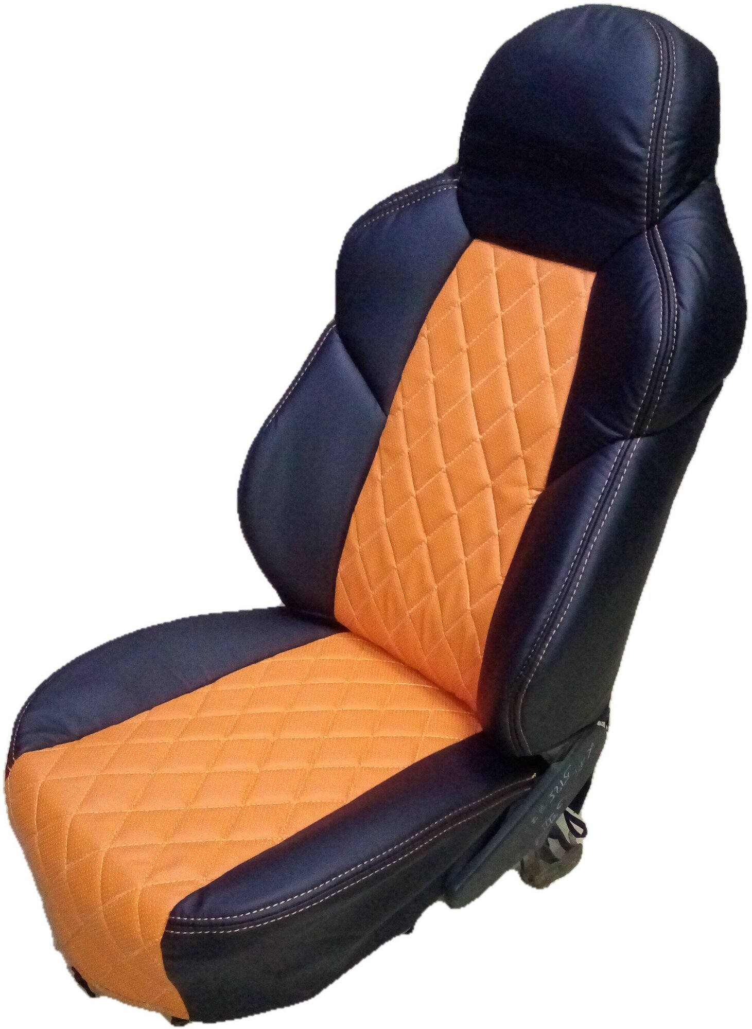 Авточехлы Dinas Drive ромб универсальный экокожа черный-оранжевый комплект