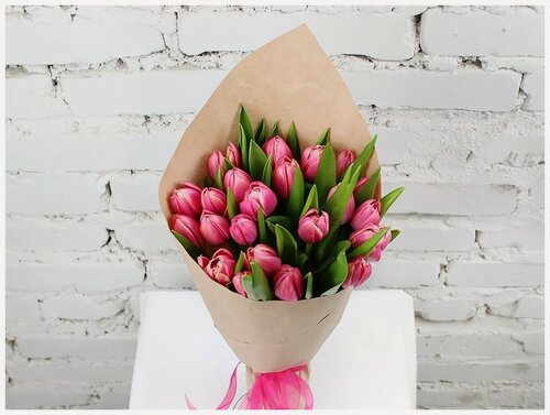 Изображение товара Букет 21 розовый тюльпан в крафте