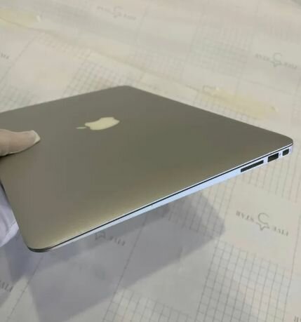Ноутбук Macbook Air 13. Товар уцененный