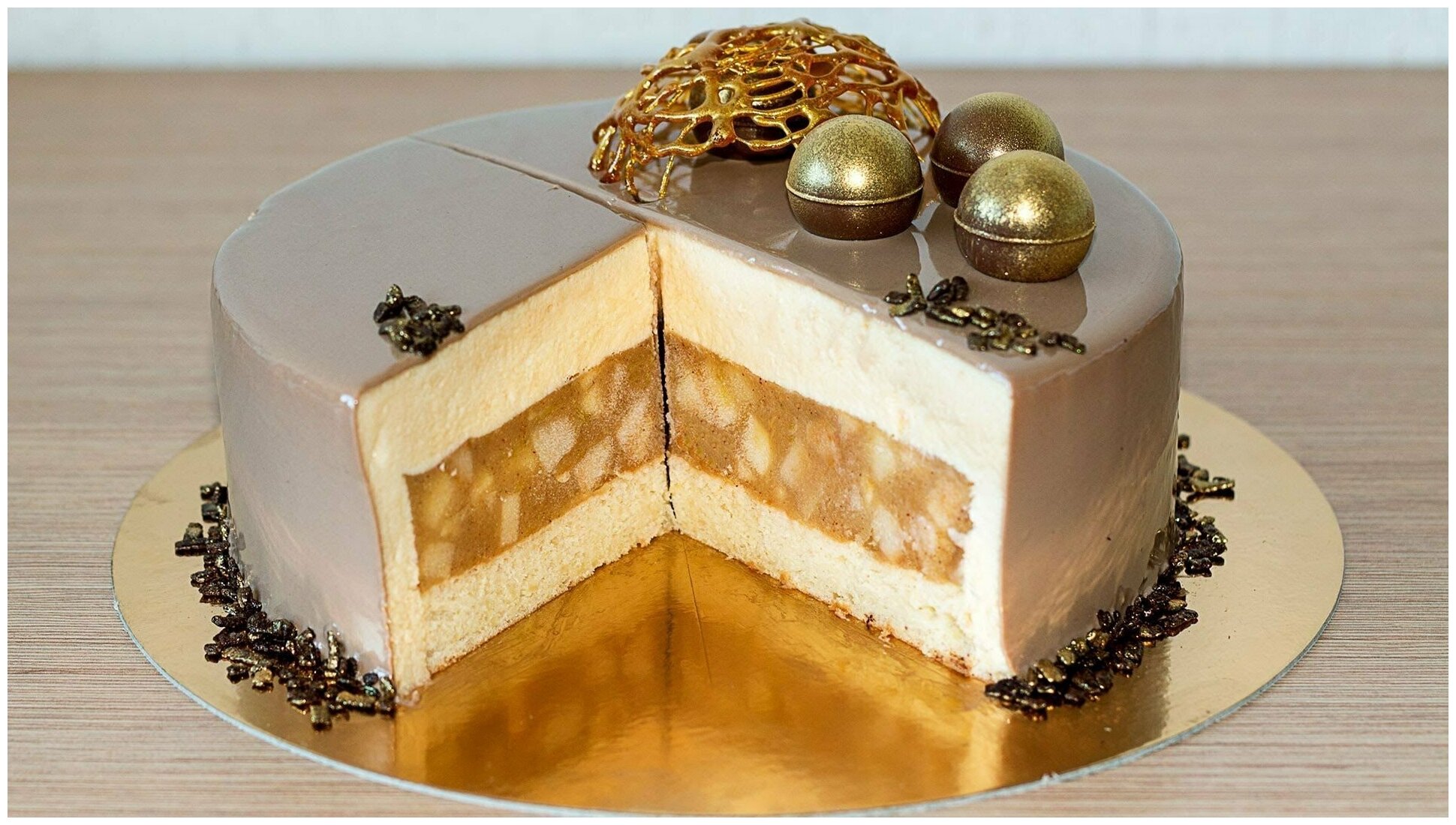 Подложка для торта, диаметр 18 см, толщина 1мм, золото, кондитерская многоразовая для пирожного, десерта, в коробку для торта, пирожных, пирогов