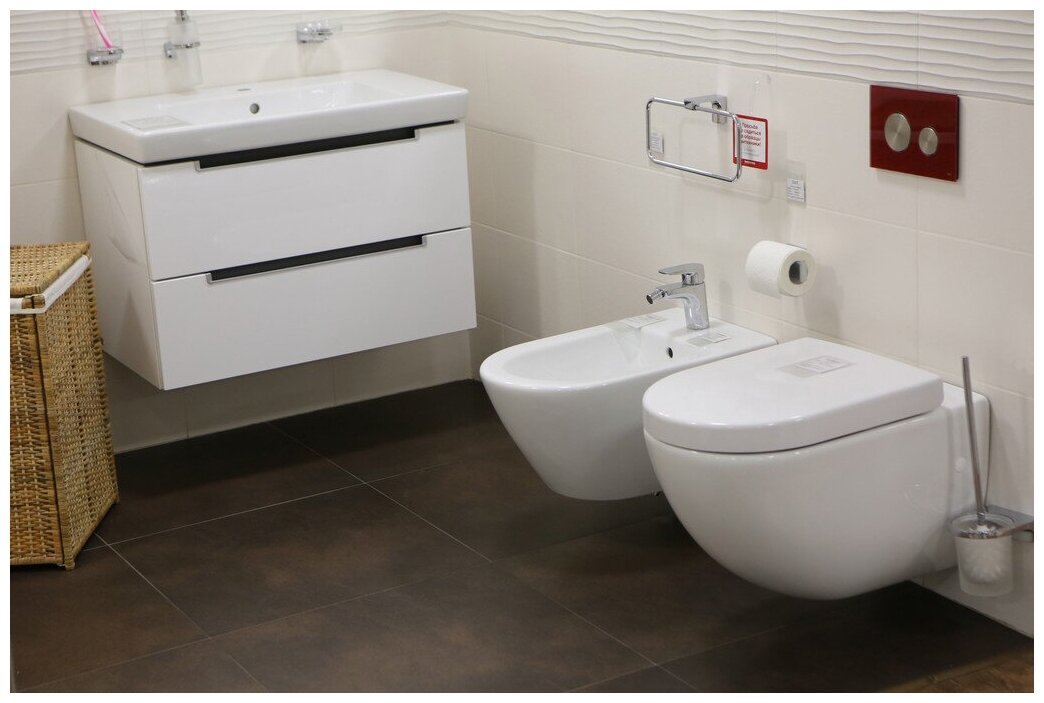 Унитаз подвесной Villeroy & Boch Subway 2.0 - фото №6