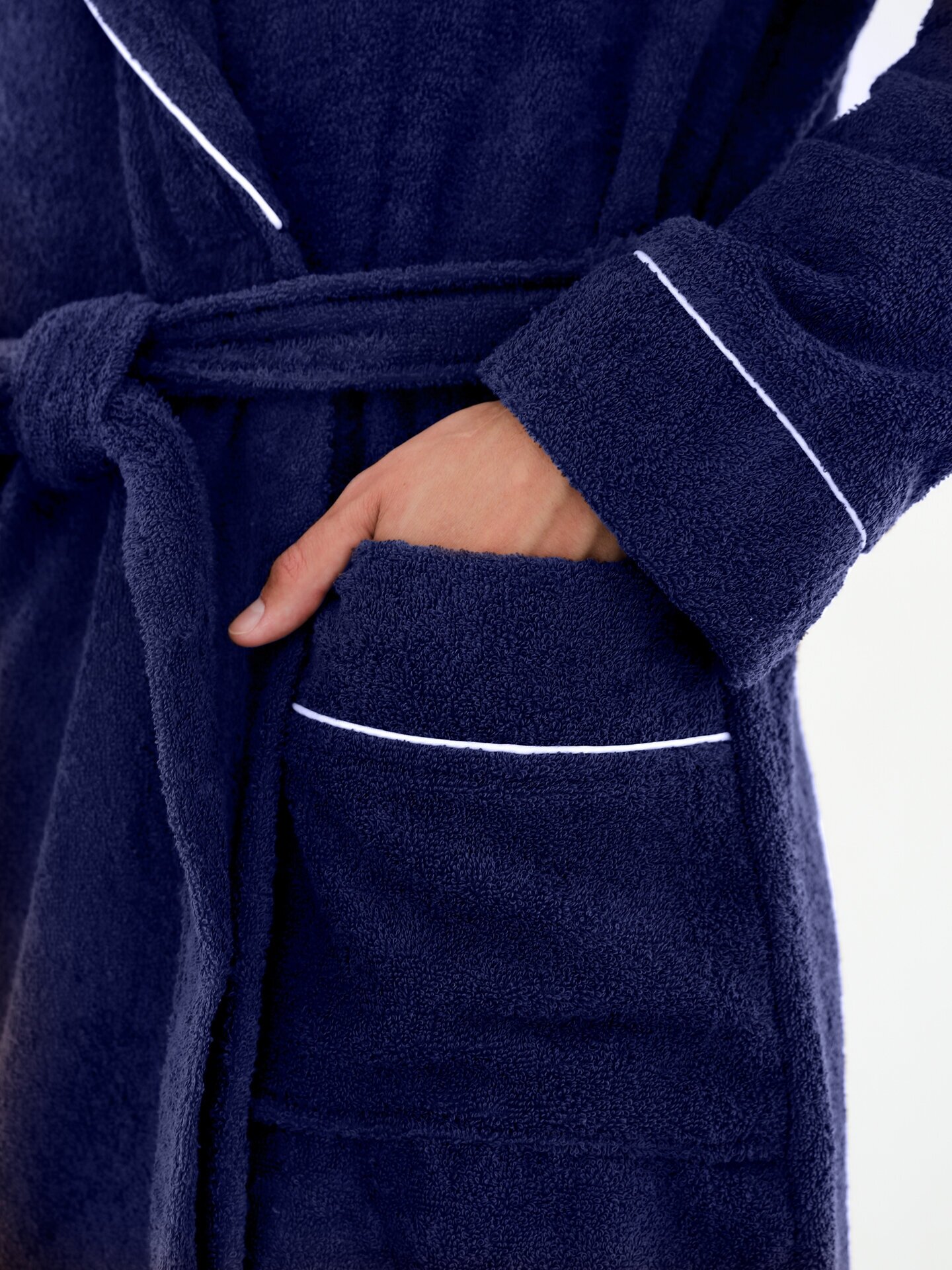 Халат махровый Everliness мужской шалька+кант, цвет темный, размер 58 - фотография № 4