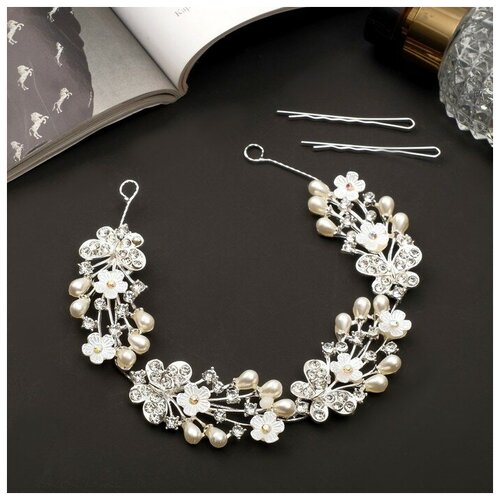 Аксессуар для волос Альба бабочки цветочки 215х25 см серебристо-белый 1035₽