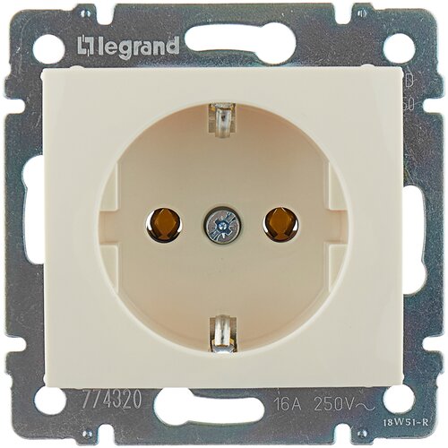 Розетка Legrand 774320 Valena, 16 А, с заземлением розетка legrand 774320 10 штук valena classic 16 а с заземлением