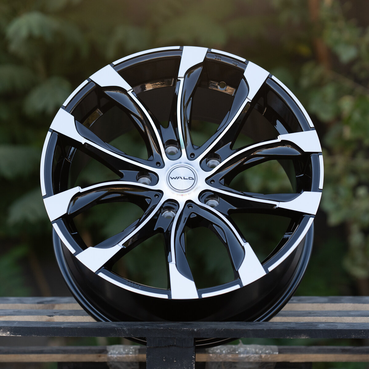 Комплект Литых Колесных дисков R20 Wald Jarret Style 10JJ ET45 5*150 BMF для джипов и внедорожников