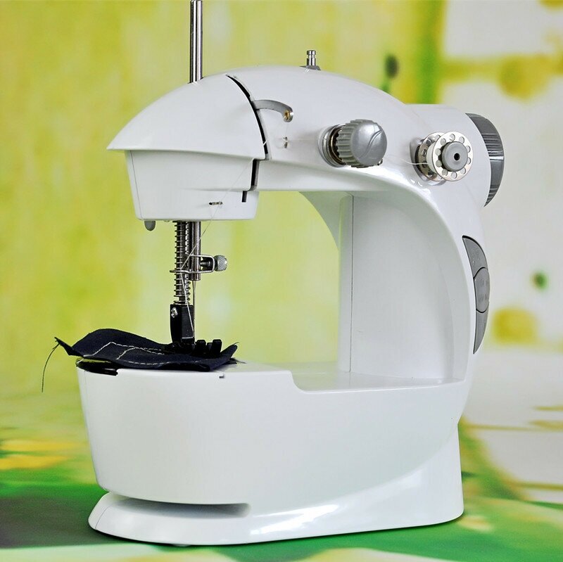 Электромеханическая портативная швейная машина 4в1 Mini Sewing Machine, цвет белый - фотография № 6
