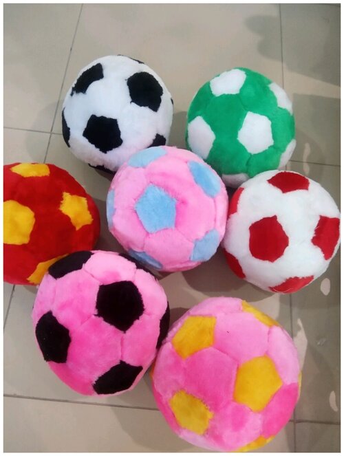 Мягкая игрушка-антистресс плюшевый футбольный мяч для игры в помещении, цвет микс