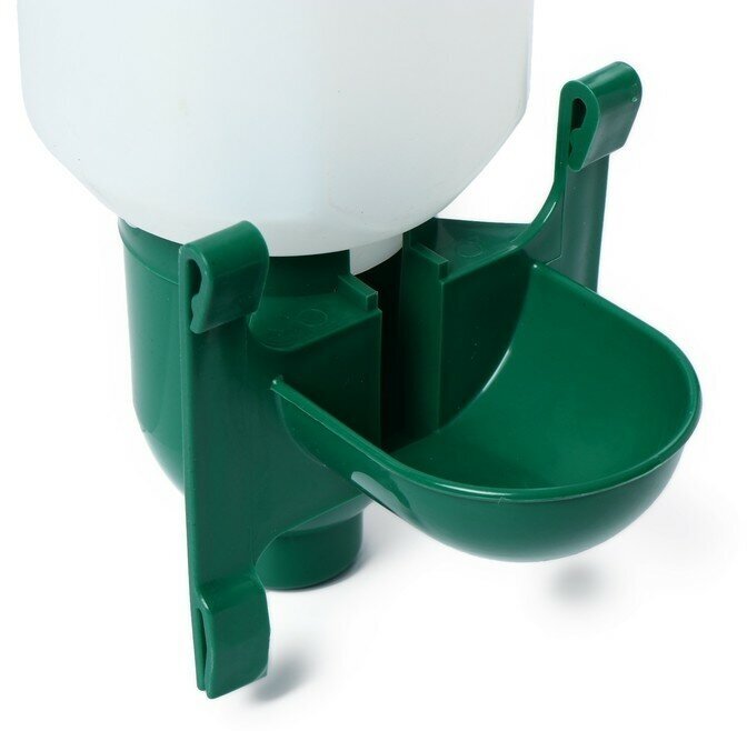 Поилка чашечная для домашней птицы, навесная, 2 л, пластик, микс - фотография № 4