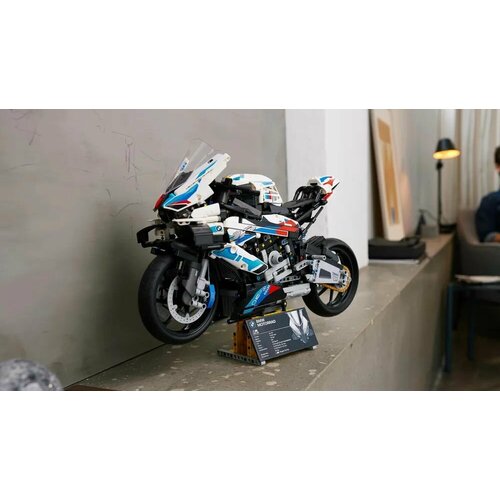 Конструктор Техник Мотоцикл BMW M 1000 RR, набор 1950 деталей мотоцикл welly 1 12 bmw s1000 rr черный