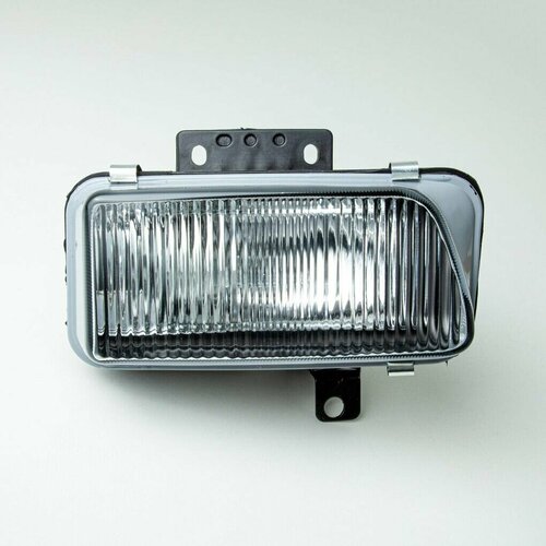 Туманка ISUZU GIGA с 2003 г правая, Nilson Auto Parts (белая)