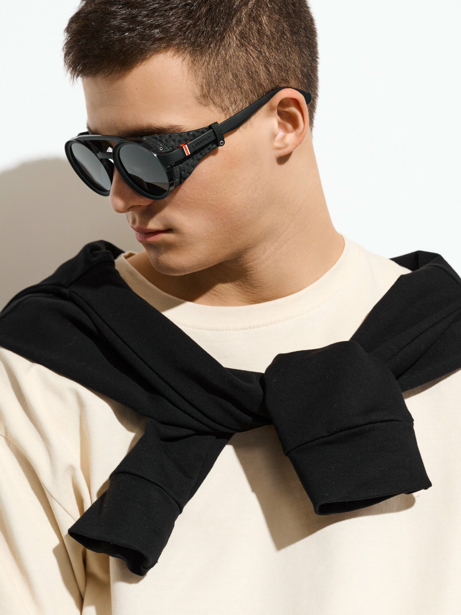 Солнцезащитные очки Carrera, черный — фото 1