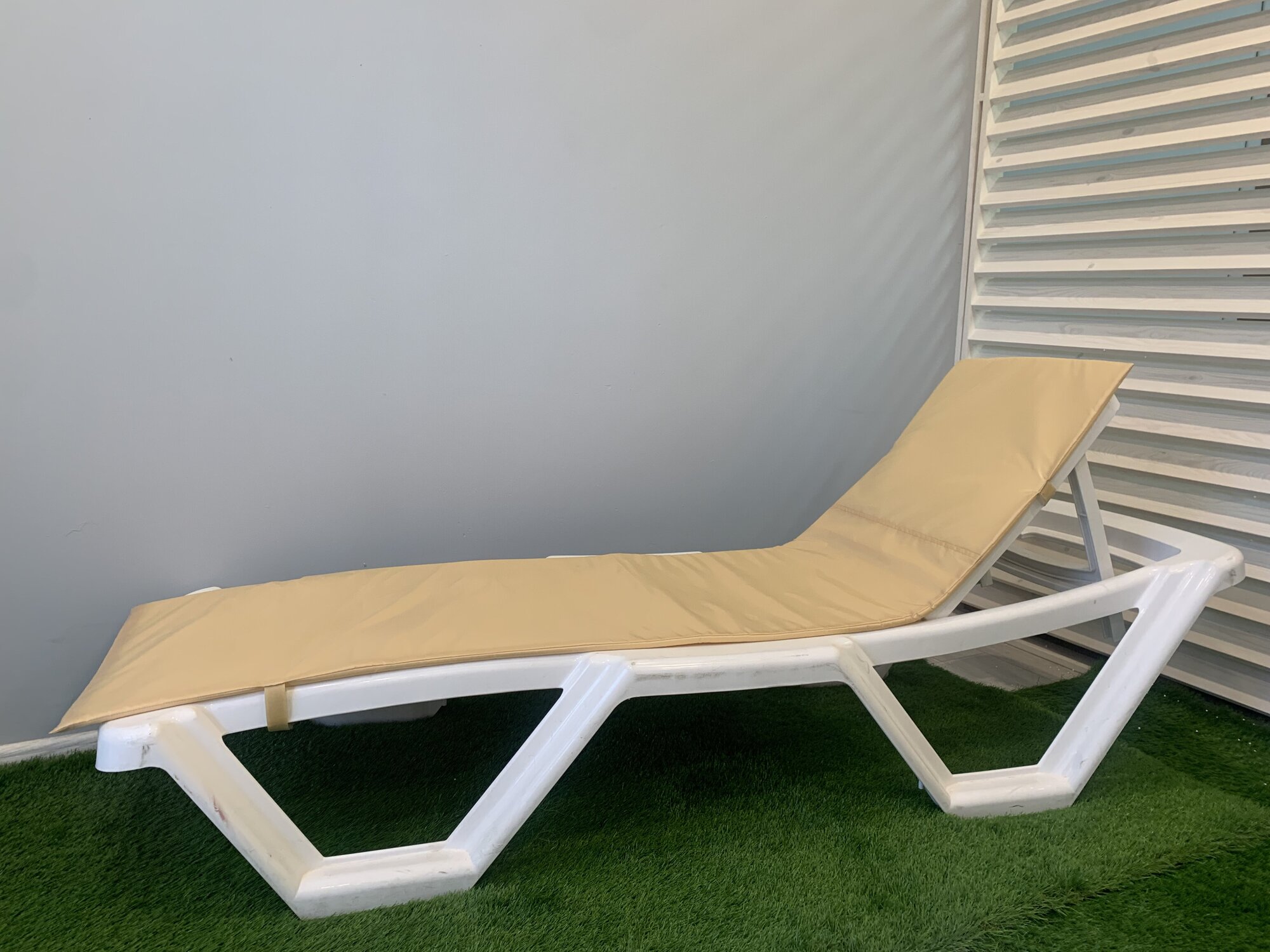 Матрас для шезлонга и лежака имбирный, коврик для пляжа, 180*50*1 см, чудо кресло, непромокаемый, Оксфорд, односекционный - фотография № 12